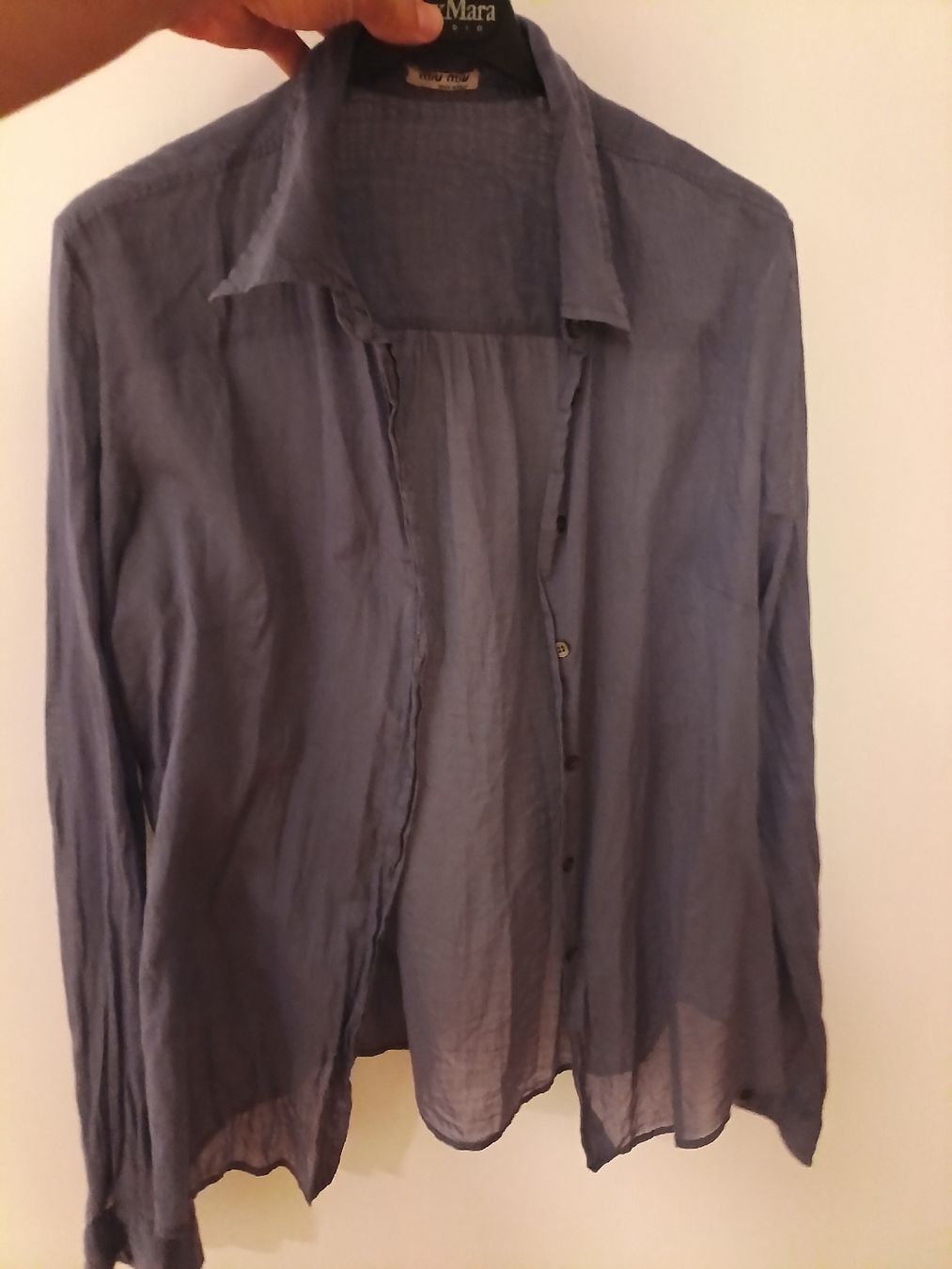 Miu Miu Camicette: Linen shirt Miu miu – Usato da Uitikon Waldegg venduto da Alis_Stelian_Nenkov