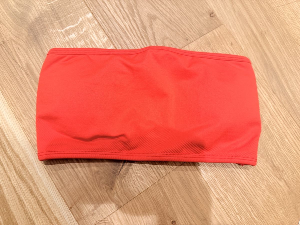 Top: Sport top rot M  – Nuovo (secondo la descrizione) da Dotzigen venduto da White_Warrior