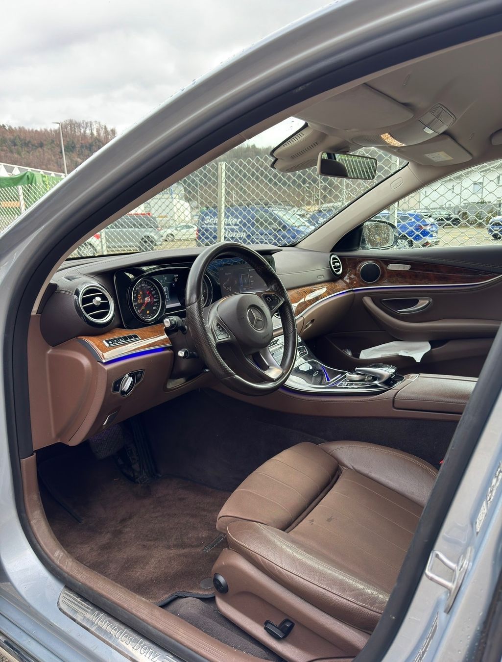 Mercedes-Benz Autos: Mercedes E 350e Hybrid – Gebraucht aus Bünzen von Werner16 7