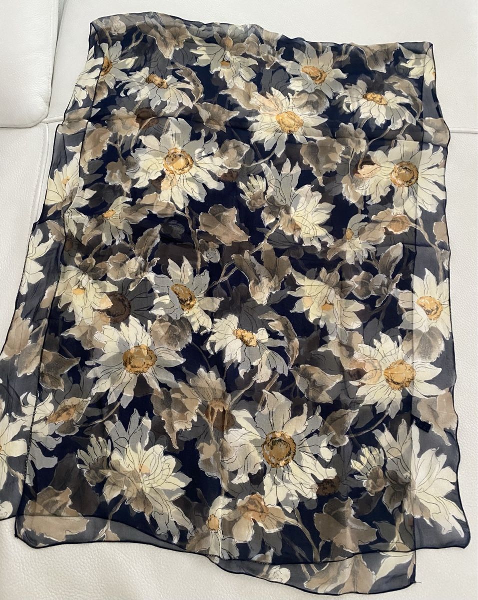 Foulard & Sciarpe: Seiden Schal 🌸 – Usato da Opfikon venduto da Luis144 9