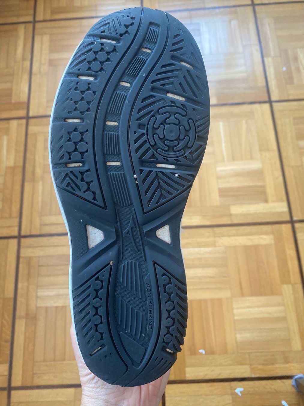 Mizuno Scarpe per ragazze: MIZUNO Tennis Schuhe, Gr.38 – Usato da Vezia venduto da luce2011 4