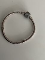 Bracelet Pandora argent 925  avec fermoir strass état usagé