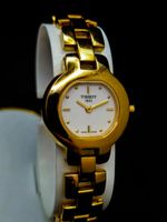 ✨ TISSOT DAMENUHR SWISS MADE QUARZ SAPHIRGLAS GOLDTON KLASSI