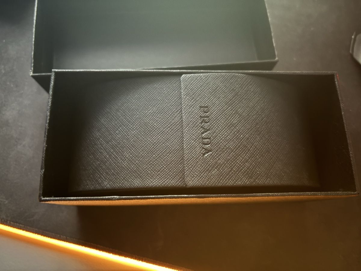 Prada Occhiali & Lenti: Prada Damen Sonnenbrille  – Nuovo (secondo la descrizione) da Winterthur venduto da nad_dc2l 1