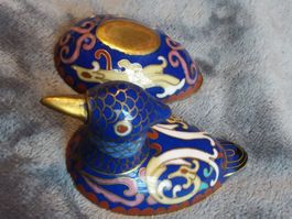 Luxuriöse Cloisonné Vogel Pillendose, China, ca 1980