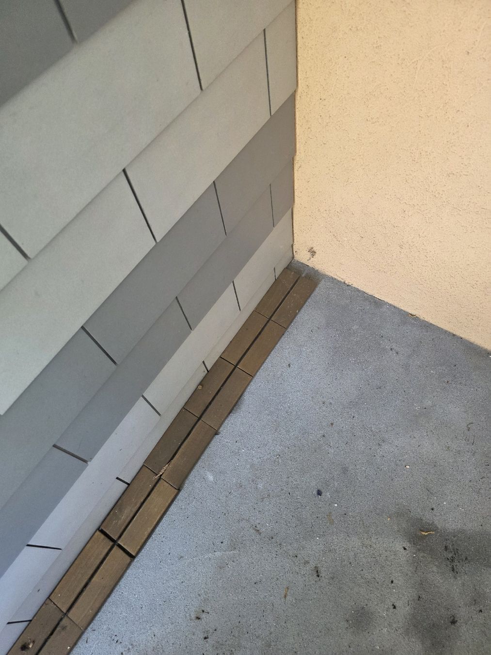 Rivestimenti per pavimenti: IKEA RUNNEN Bodenrost – Usato da Geuensee venduto da Jan_7__ 4