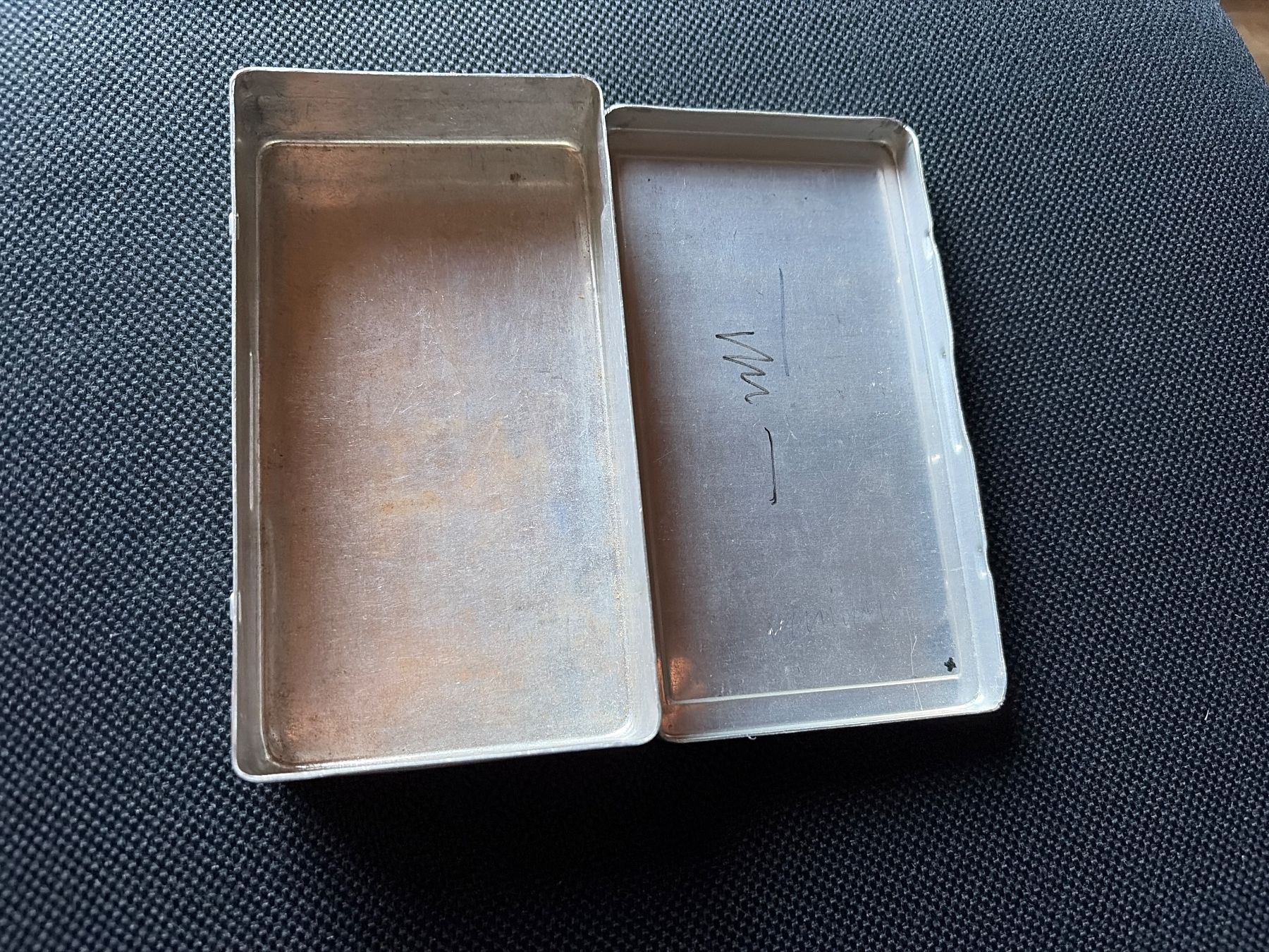 Ausrüstung & Ersatzteile: Taschenmunition GP11, Blechbox leer, schweizer Armee – Gebraucht aus Belp von Tomsek 2