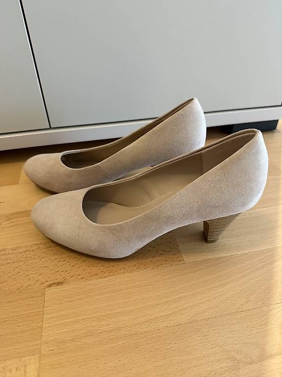 Dosenbach Scarpe da donna: Pumps von Dosenbach (38) – Usato da Herisau venduto da Fashionata0609