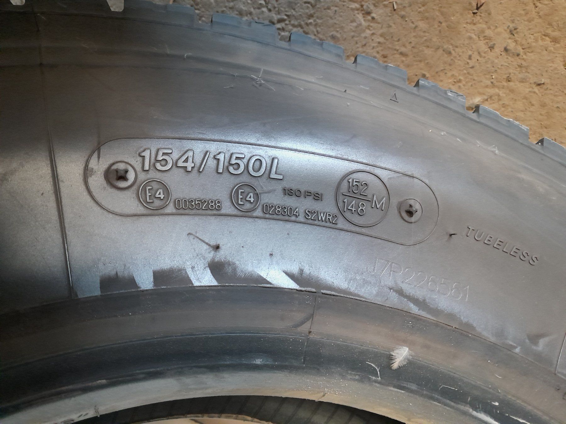 Bridgestone Pneumatici & Ruote complete: 2x Bridgestone 315/70 R 22.5 – Usato da Nesslau venduto da Altherr12 5
