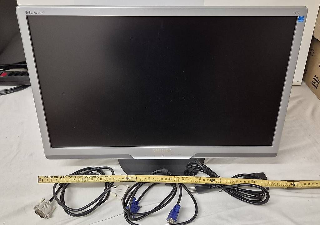 Monitor: Philips 24 Zoll Bildschirm – Usato da Reinach BL venduto da Rber2005