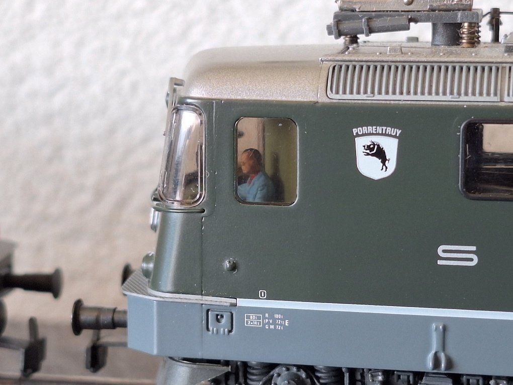 Hag HO. 2 locomotives CFF Re 4/4 II avec écusson Porrentruy (Neu ...