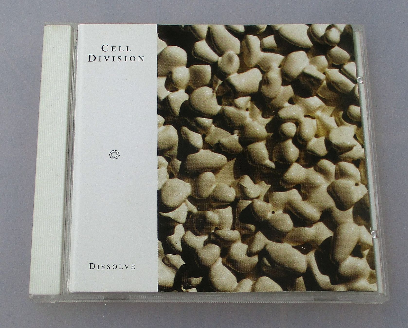 CD: CELL DIVISION - Dissolve – Usato da Wattwil venduto da Muriel11