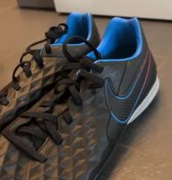 Schwarze Nike Fussballschuhe, Gr. 40-41