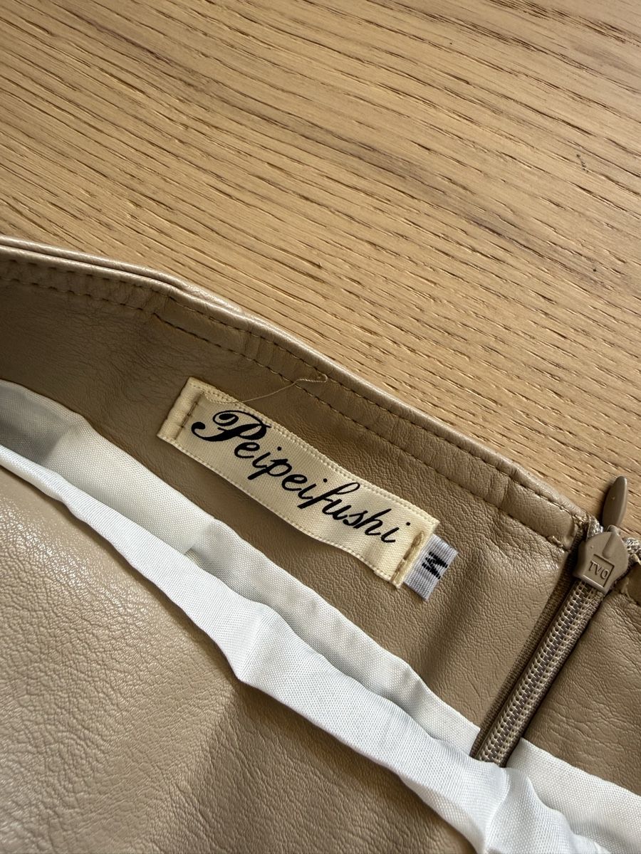 Gonne: Vintage Lederrock – Usato da Solothurn venduto da BibiiBlocksberg 3