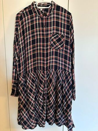 Kleid der Marke Esprit / 42 / Neu mit OVP