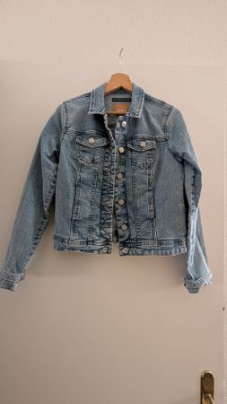 Damen Jeansjacke ONLY blau Grösse S sehr guter Zustand