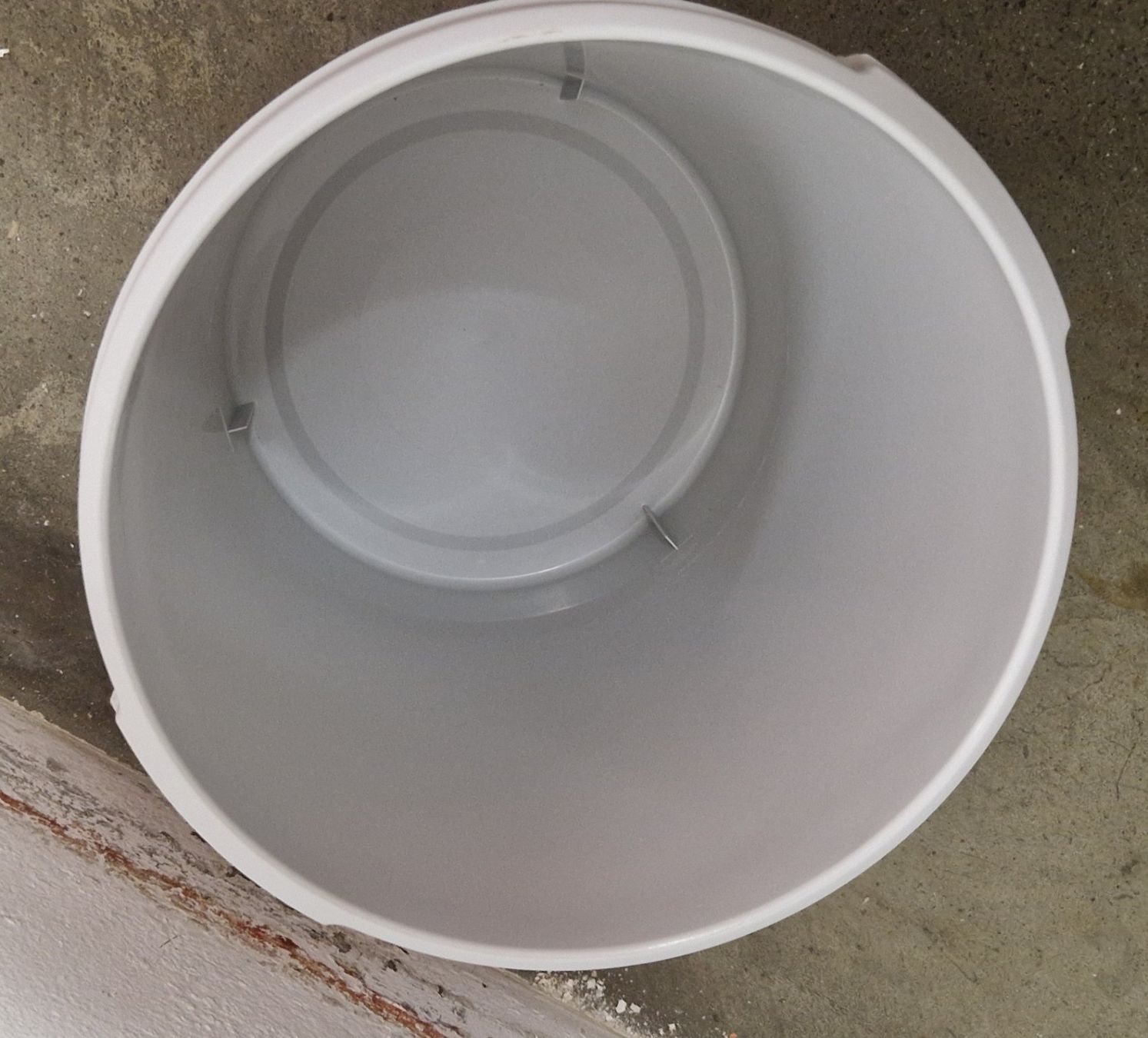 Cestini per rifiuti: Abfall Kübel/ Papier Kübel Hell Grau – Usato da Niederbipp venduto da Trude04 3