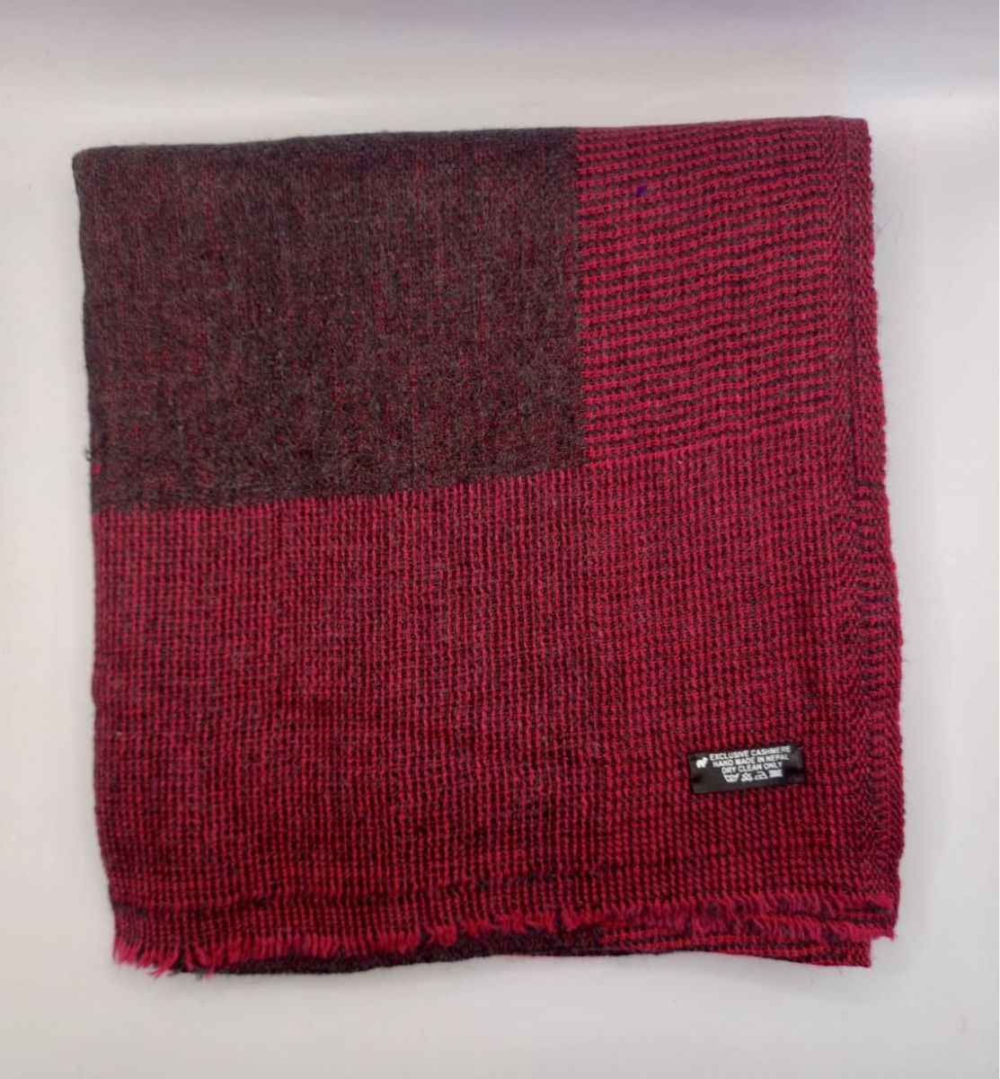 Foulard & Sciarpe: Châle cachemire double face bicolore – Nuovo e nell'imballaggio originale da Coffrane venduto da Luxary_16 3