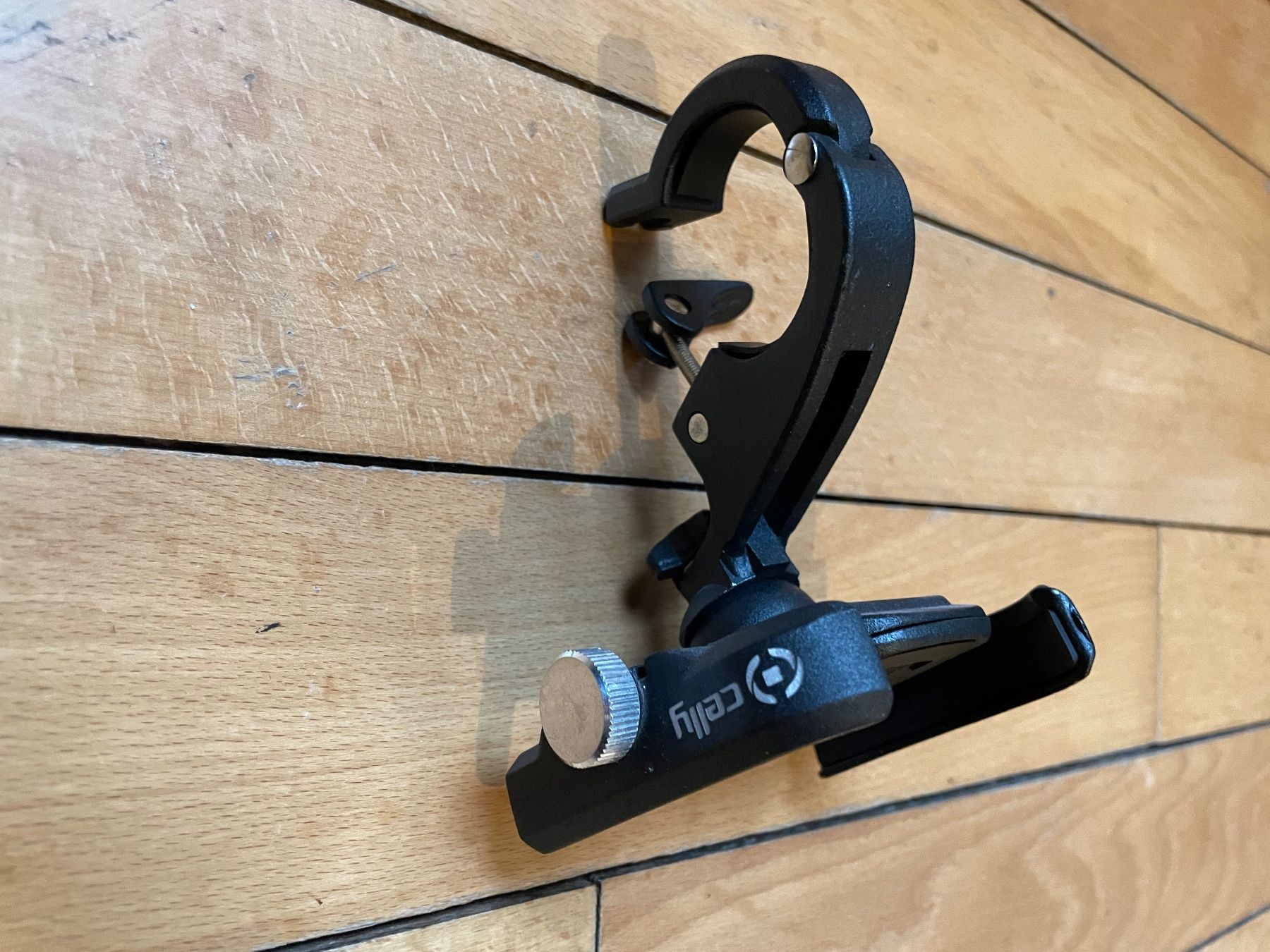 Altro in Decorazioni & Accessori: Support smartphone for bike – Usato da Zürich venduto da alex.goffredo 1