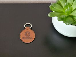 🔑Škoda Schlüsselanhänger – Rund, Kunstleder, Lasergravur