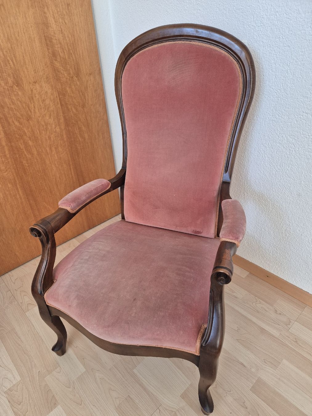Poltrone: antiker Sessel – Usato da Herzogenbuchsee venduto da herzchae