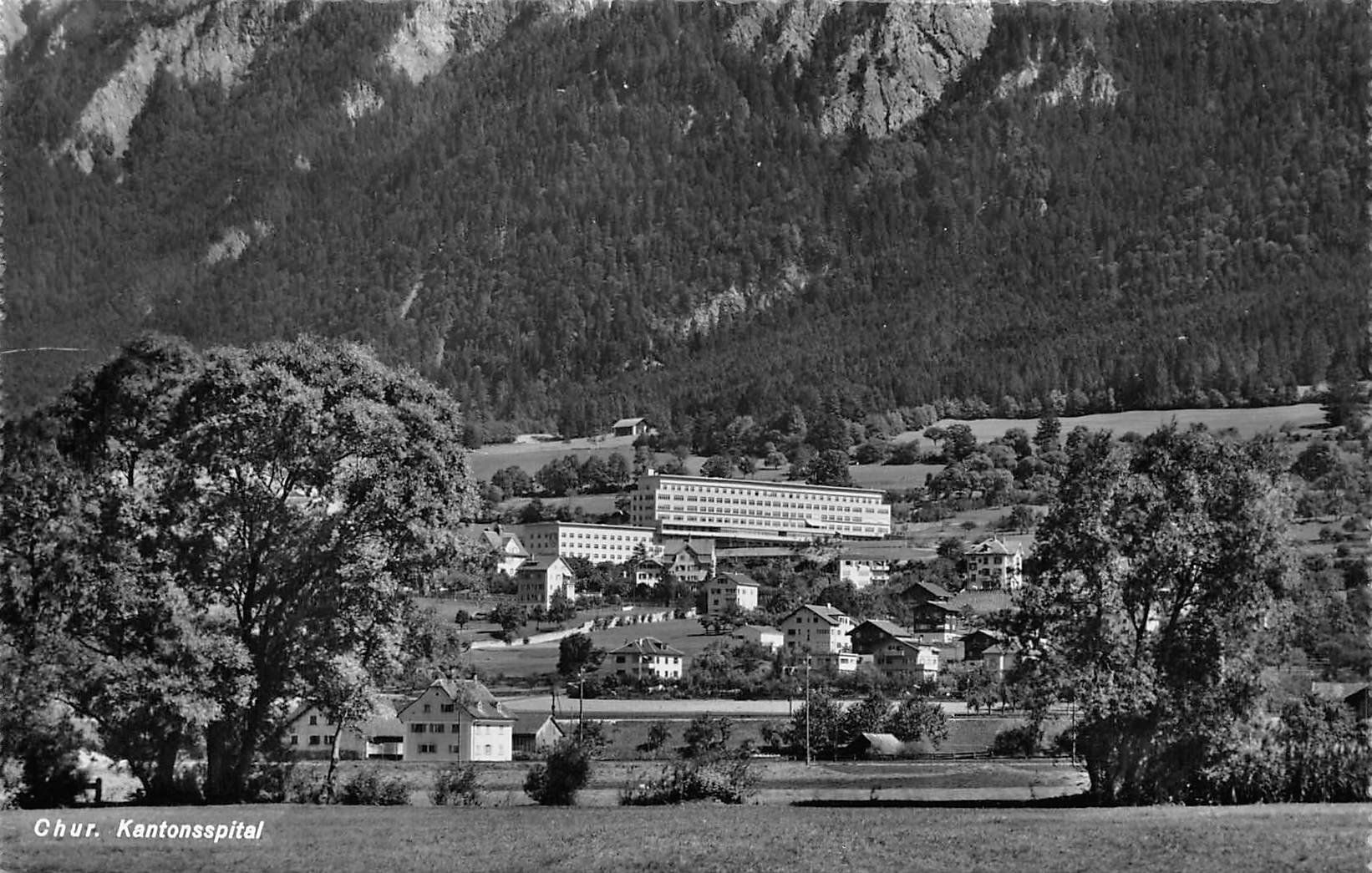 Cartoline postali: 2x Chur, Kantonsspital, Kathedrale – Usato da Ottikon b.Kemptth. venduto da Neptun1974