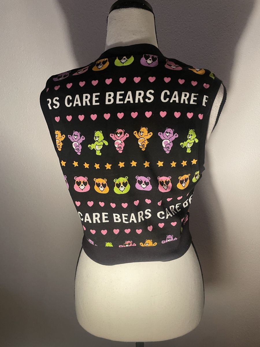 H&M Maglioni & Felpe: Care Bears Crop Pullunder Gr. XS  H&M neuwertig – Nuovo e nell'imballaggio originale da Gossau SG venduto da MelsFashion 2