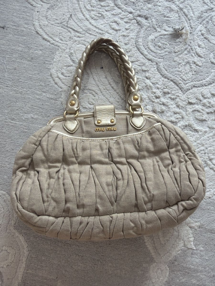 Miu Miu Sacs femmes: Miu Miu perfect condition spring collection coffer bag – Neuf (Voir description) à Küssnacht am Rigi par ann_wtt7 3