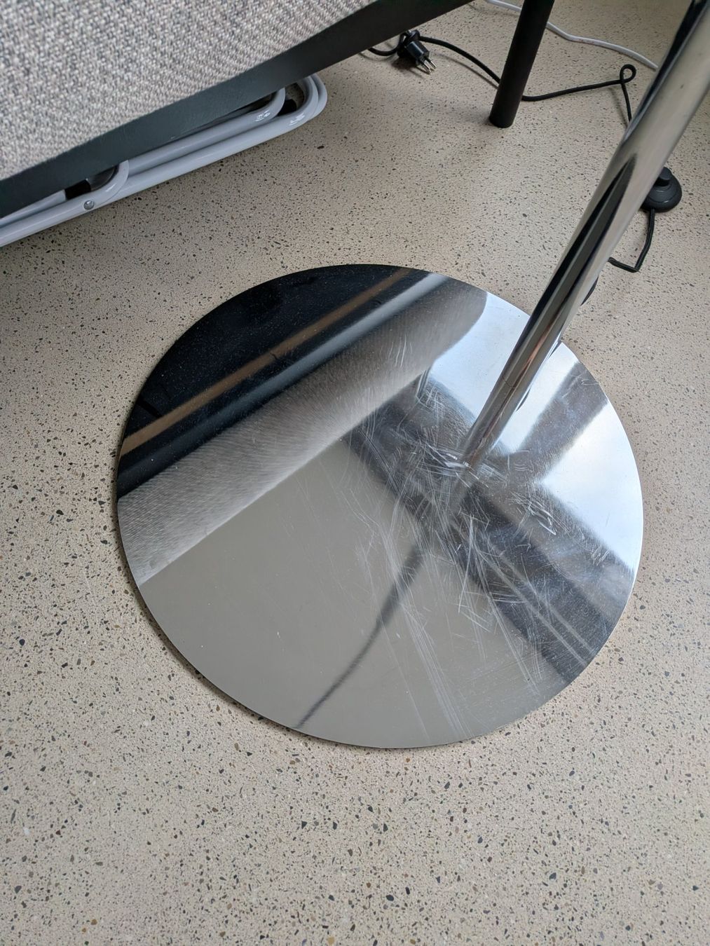 Lampes: DEFEKTE Bogenlampe – D'occasion à Zürich par sve_kk5x 1