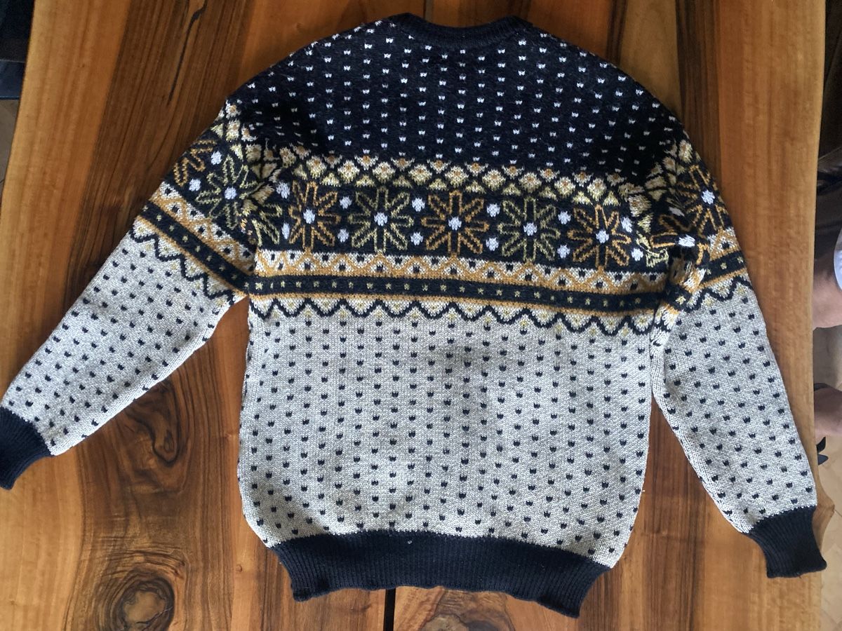 Pulls & Sweat-shirts: Finnischer Pullover, Gr. M – D'occasion à Bern par paultschur11 1