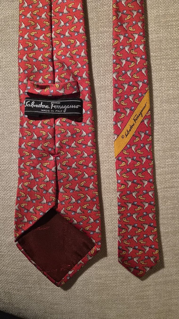 Salvatore Ferragamo Cravates: Krawatte Salvatore Ferragamo  – Neuf (Voir description) à Küsnacht ZH par mx-pz.82 1
