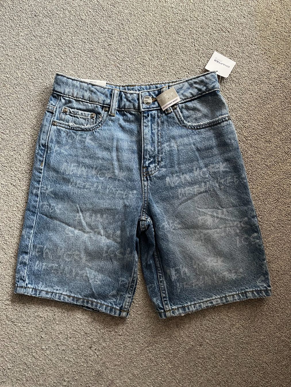 Hosen: Shorts Gr 146 Fabrikneu – Neu und originalverpackt aus Rekingen AG von nederland1
