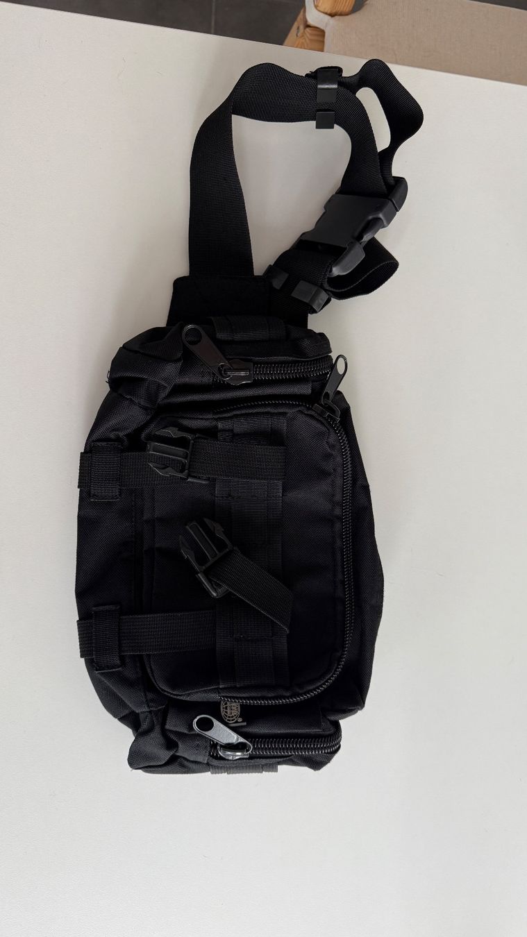 Borse: Sac à ceinture système modular - noir MFH INT COMP – Usato da Yverdon-les-Bains venduto da _sabrinah_ 2