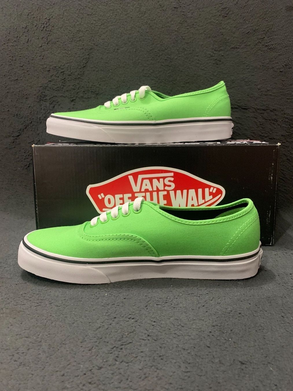 Vans Scarpe da uomo: Vans Authentic Green, Grösse 38 – Nuovo e nell'imballaggio originale da Zürich venduto da LIQUIDATOR.CP