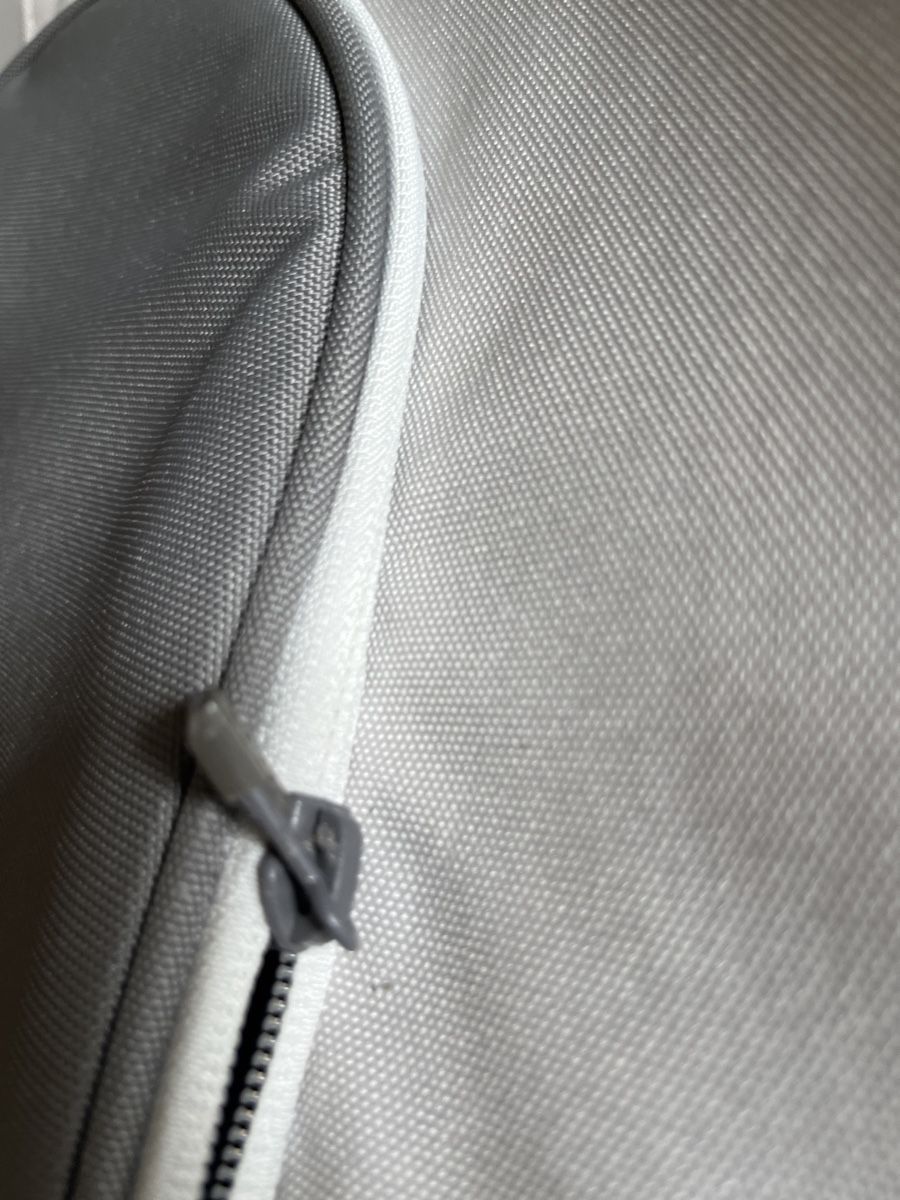 Taschen: Tennis Racket Bag Sporty – Gebraucht aus Dietlikon von clf_g9mp 1