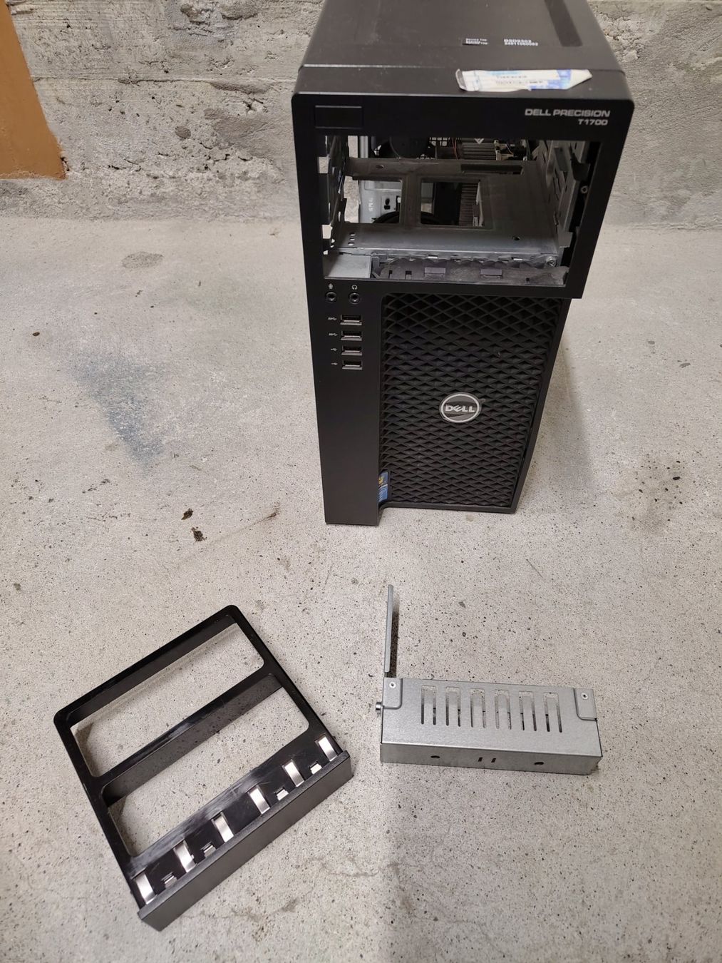 Dell Custodie: Dell Precision T1700 Gehäuse – Usato da Zürich venduto da Almohammed 9