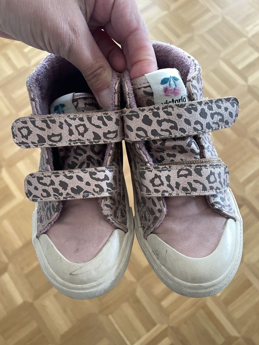 Victoria Scarpe per ragazze: Sneakers Victoria t28 – Usato da Zürich venduto da mar_v6jf