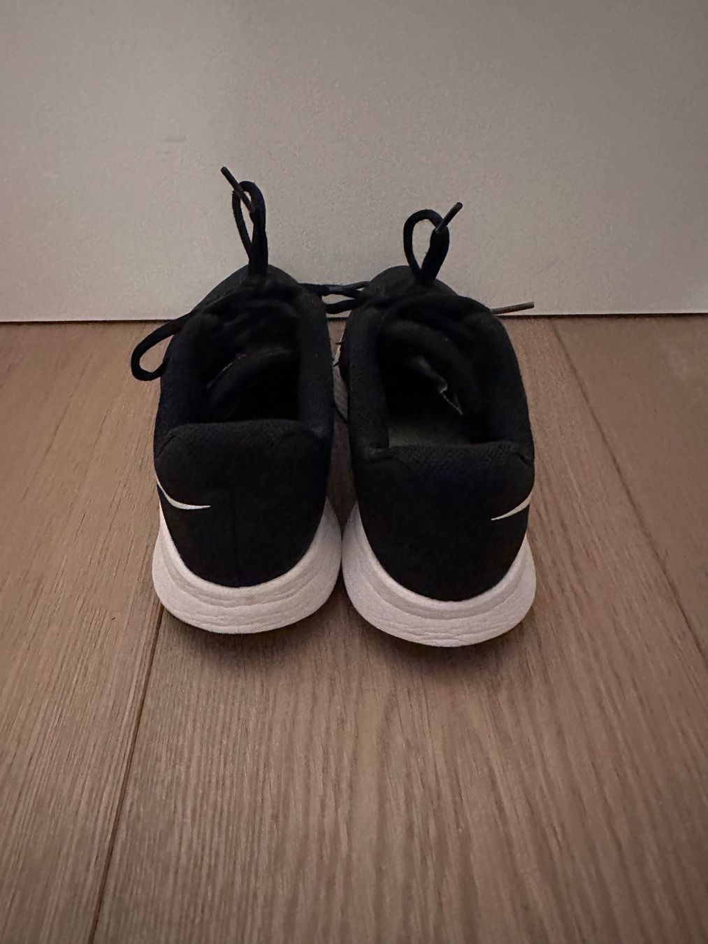 Nike Scarpe da donna: Nike Run Laufschuhe, Schwarz – Nuovo (secondo la descrizione) da Schindellegi venduto da adb_5s8g 3