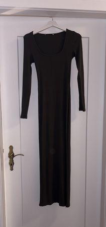 Elegantes, figurbetontes Maxikleid, Grösse S, Top Zustand! (