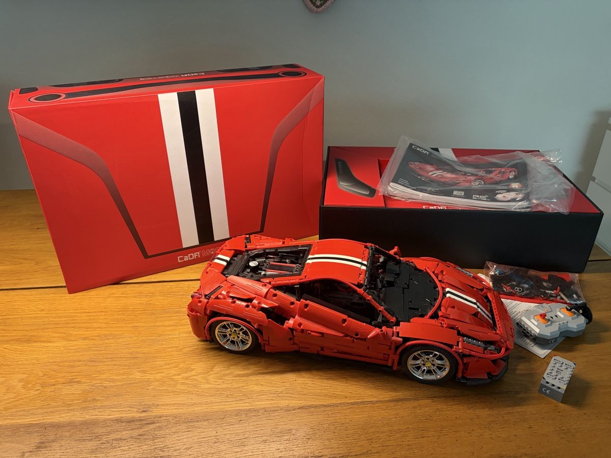Lego Kit di costruzioni: CaDA C61042W Italian Supercar Set – Usato da Stetten AG venduto da gelb332