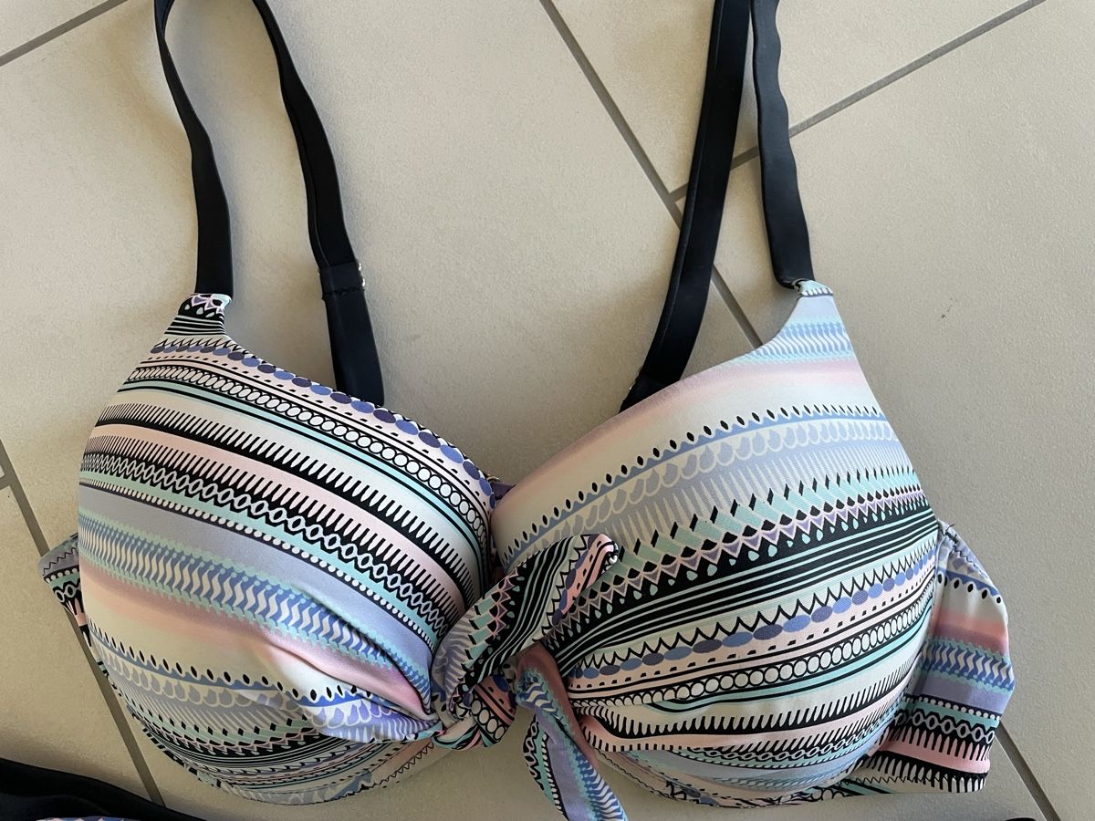Costumi da bagno & Bikini: Bikini XL – Nuovo (secondo la descrizione) da Rüti ZH venduto da kar_xx9l 1