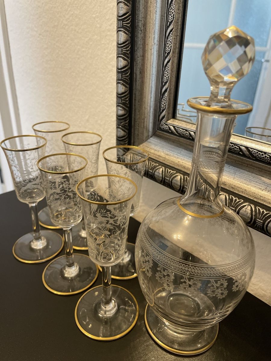 Karaffen: Kristall Karaffe mit 6 Schnaps Becher Handarbeit verziert. – Gebraucht aus Basel von Ga12345 5