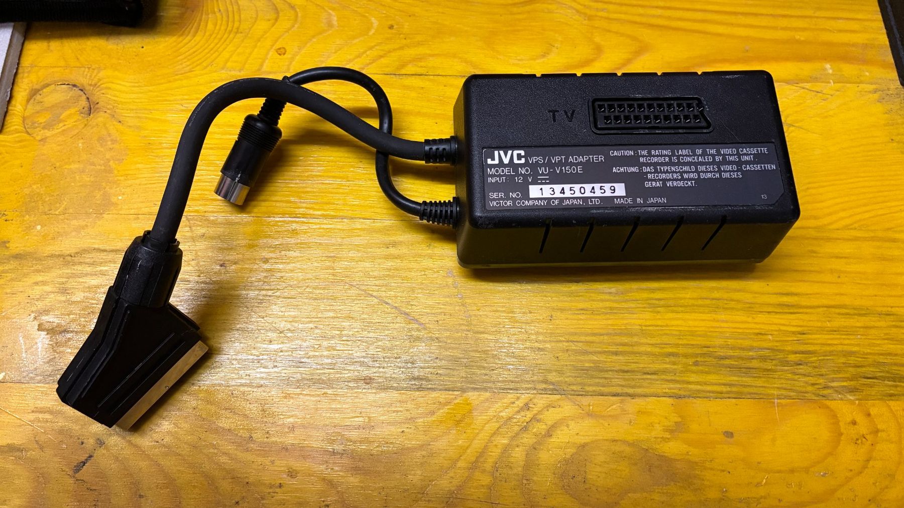 JVC Unità & Adattatore: JVC VPS-VPT Adapter, VU-V150E – Difettoso da Effretikon venduto da Swisscanadian