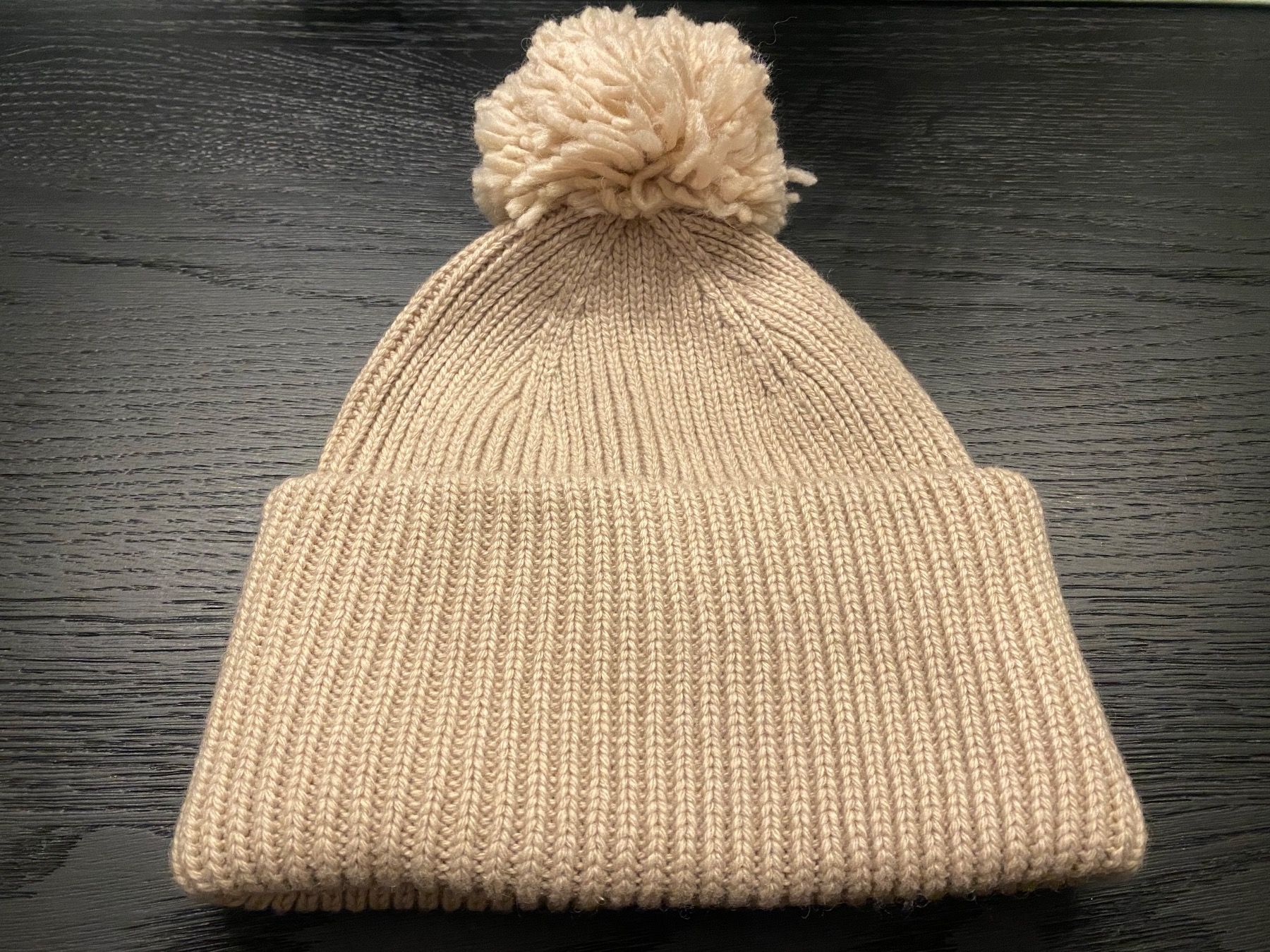 Hüte, Mützen & Caps: Bommelmütze von H&M One Size – Gebraucht aus Merenschwand von R-R-R