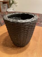 Rattanübertopf