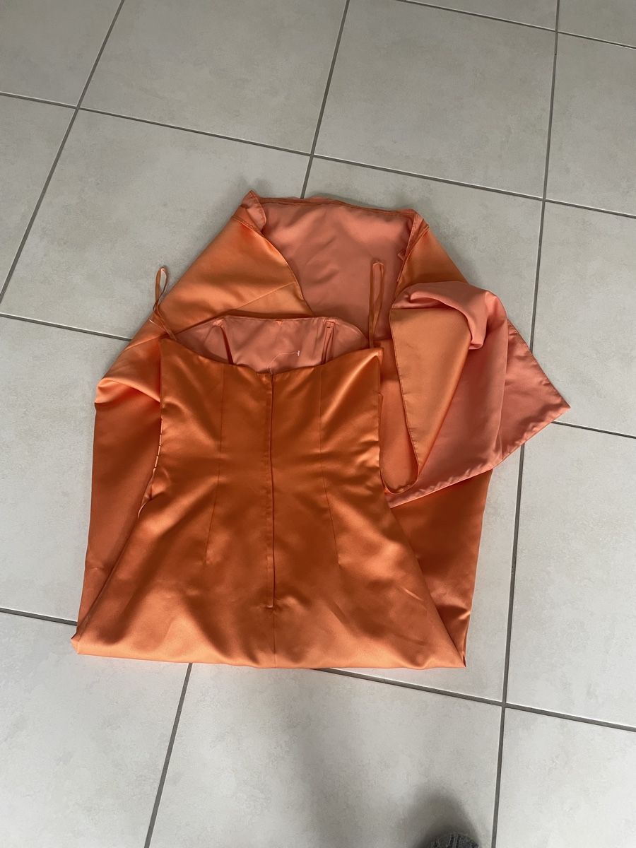 Vestiti: Elegantes, orange Abendkleid mit Schlitz, Grösse 36. – Nuovo (secondo la descrizione) da Dübendorf venduto da jlu_r7hz 3