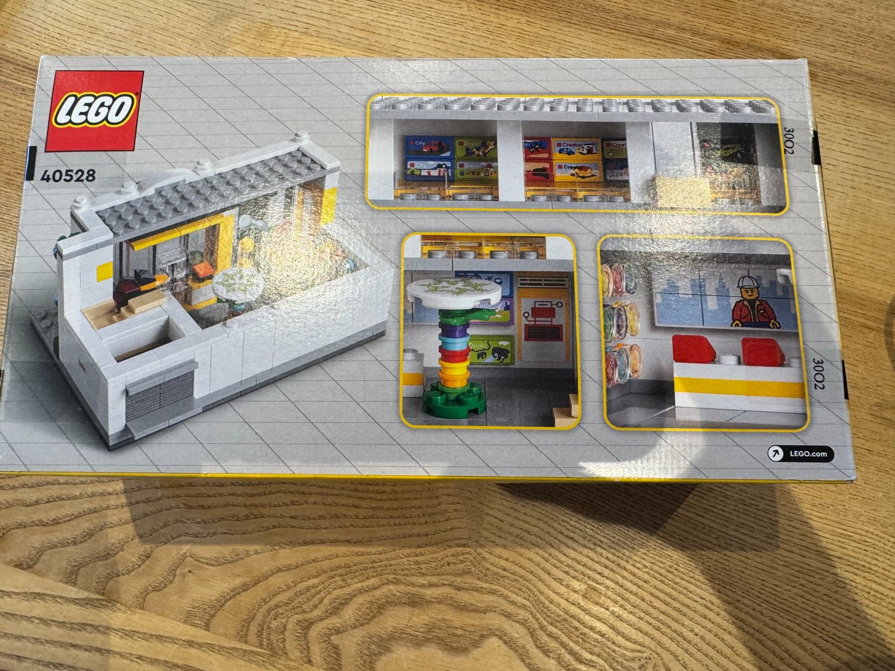 Lego Spielzeuge: Lego-Store - 40528 – Neu und originalverpackt aus Steckborn von and_85fz 1