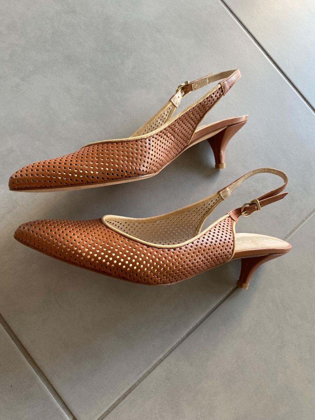 Scarpe da donna: Slingback in Natur-Braunem Leder – Usato da Holderbank SO venduto da SUS-2021 2
