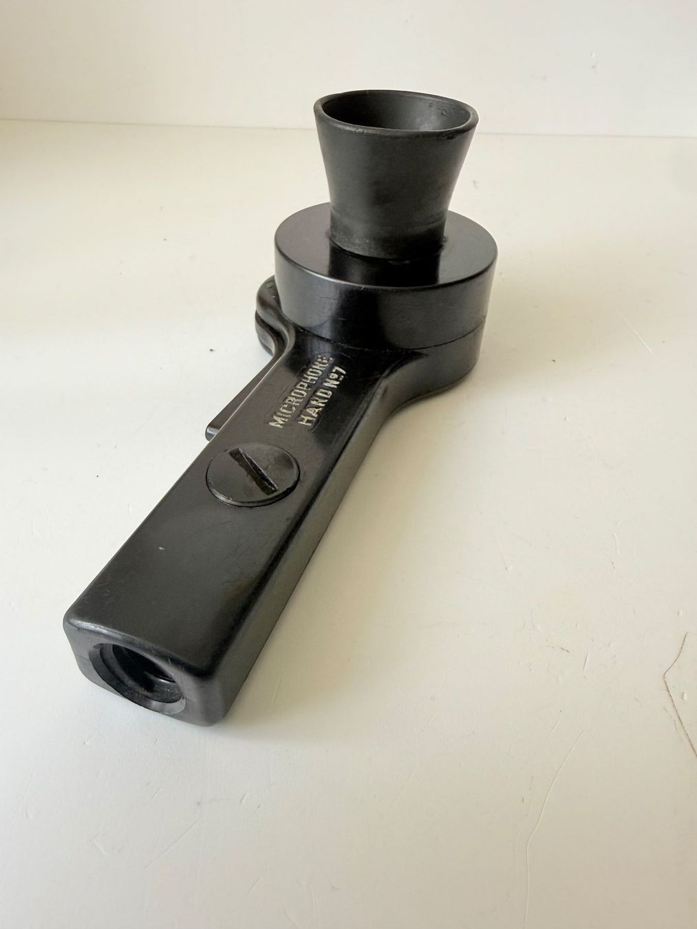 Microphones: Handmikrofon aus Bakelit – D'occasion à Zwingen par moje1 2