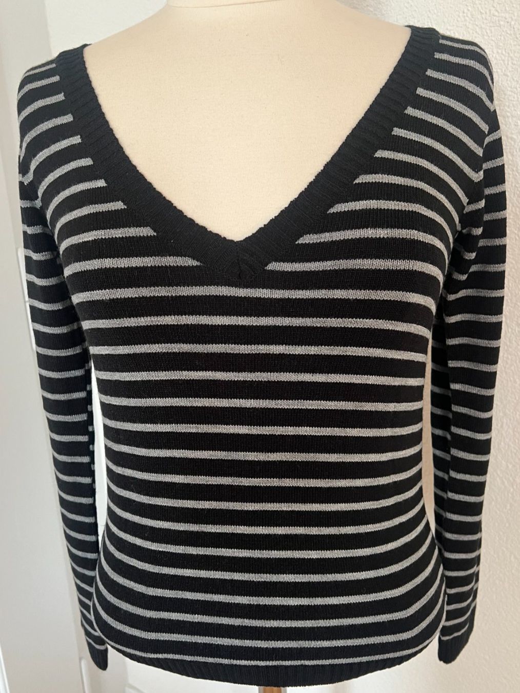 Maglioni & Felpe: NEXOS Strickpullover, 50% Wolle, Gr. M, Schwarz/Grau, NEU – Nuovo e nell'imballaggio originale da Worb venduto da farben20zauber